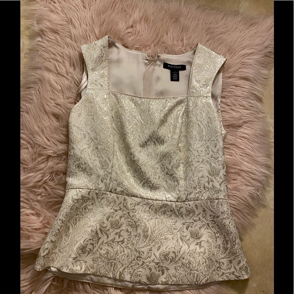 Gorgeous top for a fun girls night out!